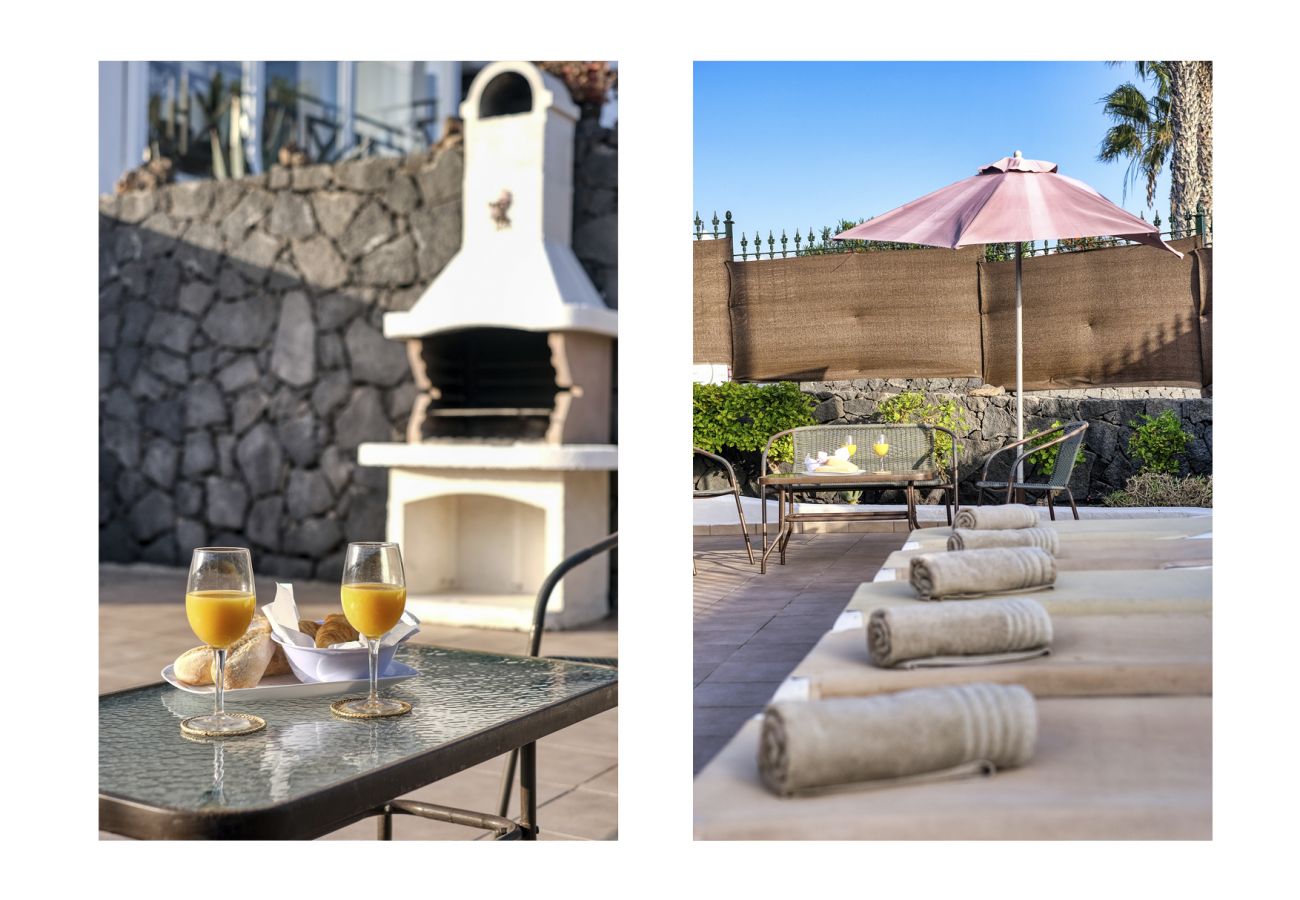 House in Playa Blanca - Casa Efesto - 3-bedroom holiday home with pool, terrace and views of Fuerteventura
