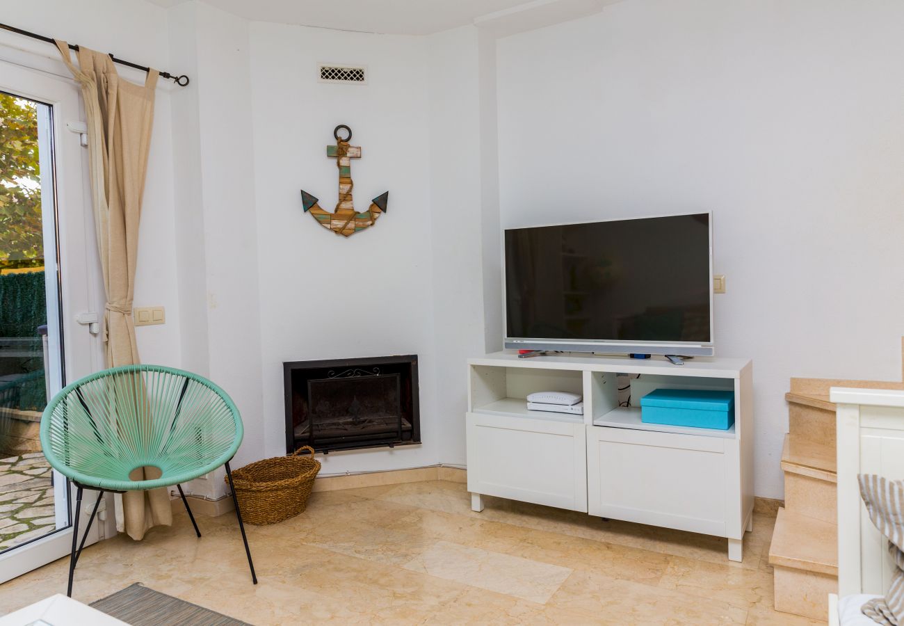 Apartment in Javea - La Romana Triplex Apartment Javea Arenal, with Terrace, AC, Pool, Garden, Tennis