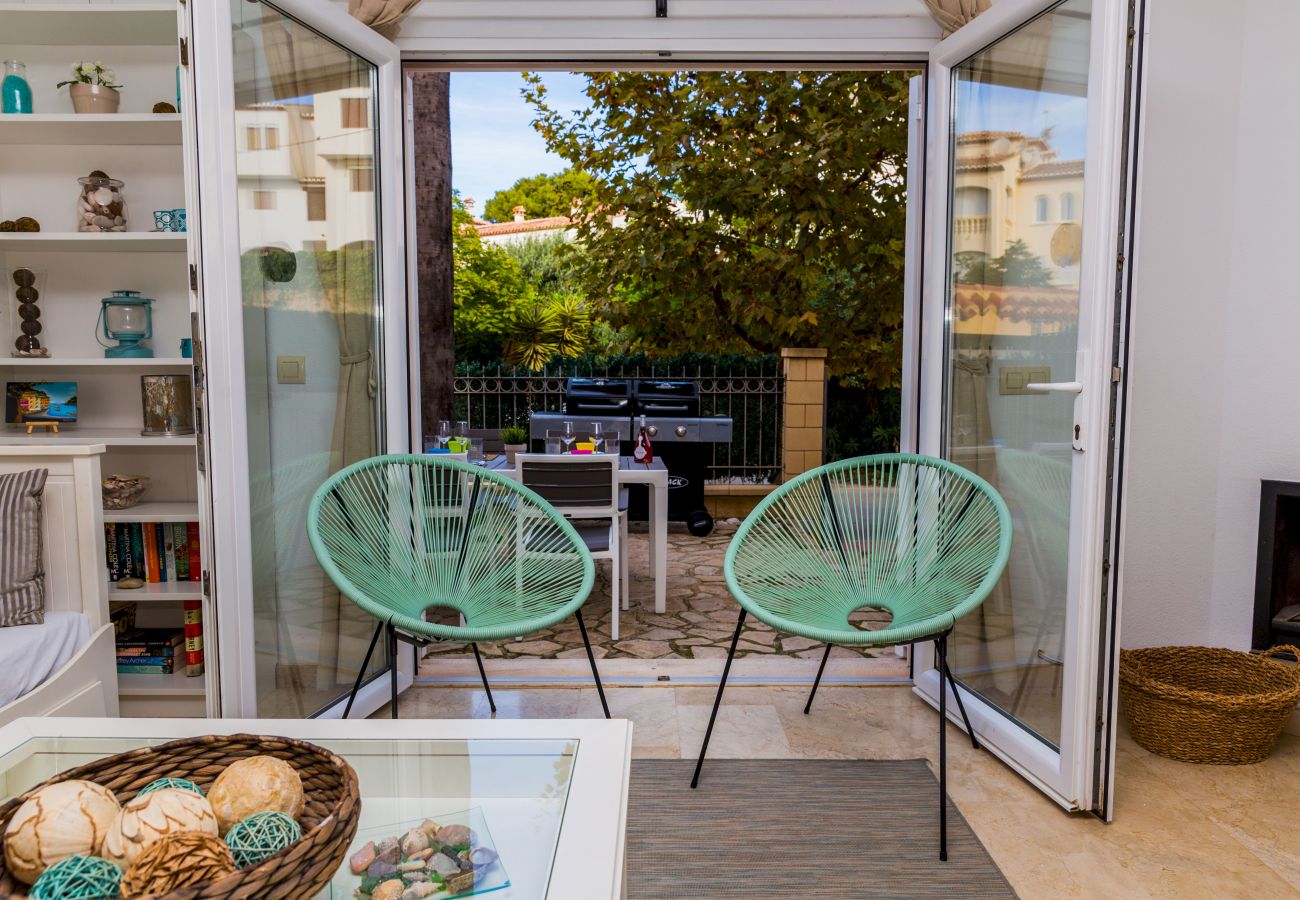 Apartment in Javea - La Romana Triplex Apartment Javea Arenal, with Terrace, AC, Pool, Garden, Tennis