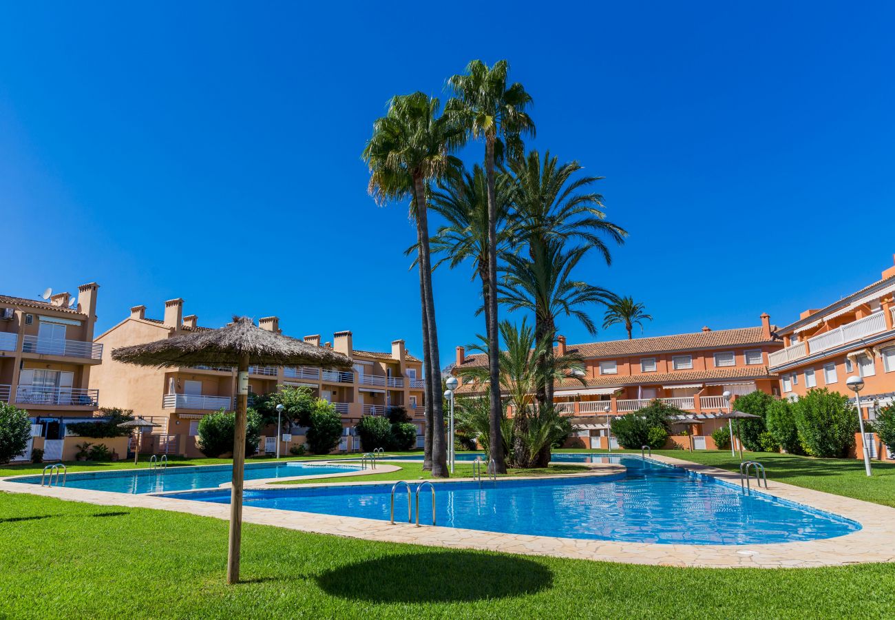 Apartment in Javea - La Romana Triplex Apartment Javea Arenal, with Terrace, AC, Pool, Garden, Tennis