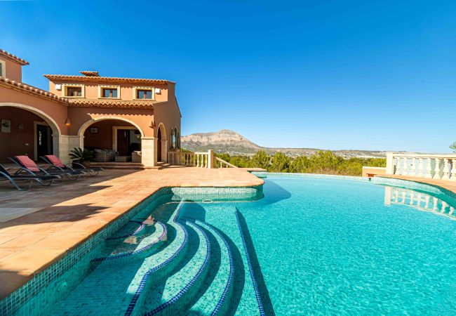Villa/Dettached house in Javea / Xàbia - Villa Tosca Javea, With Private Pool, Terraces, Garden and Panoramic Views