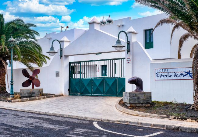 House in Costa Teguise - Casa Gemma-15 minutes from the beach
