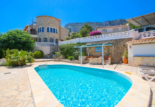 Villa/Dettached house in Denia - Villa in Denia with unbeatable views for 10 people