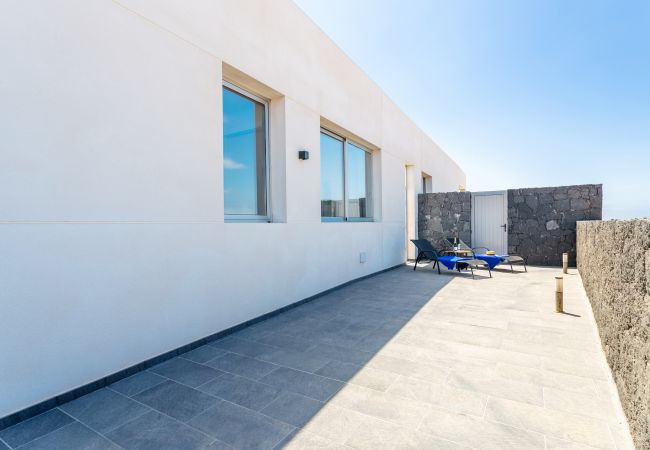 House in Costa Teguise - Pure Relax Holiday Home -big terrace and Peaceful surroundings