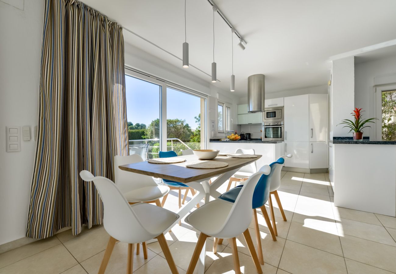 Villa in Benissa -  Villa for rent in Benissa, AZUR.