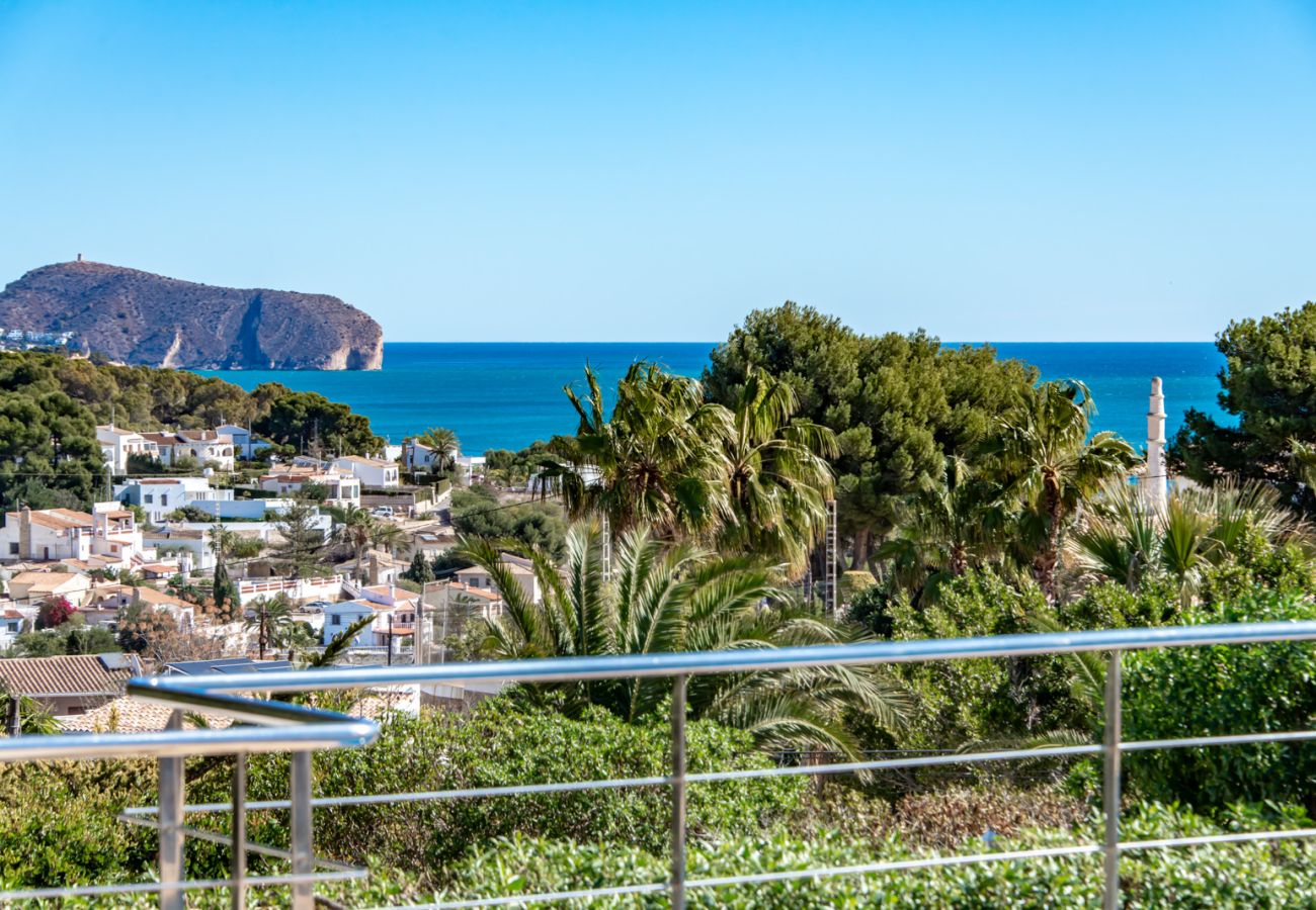 Villa in Benissa -  Villa for rent in Benissa, AZUR.