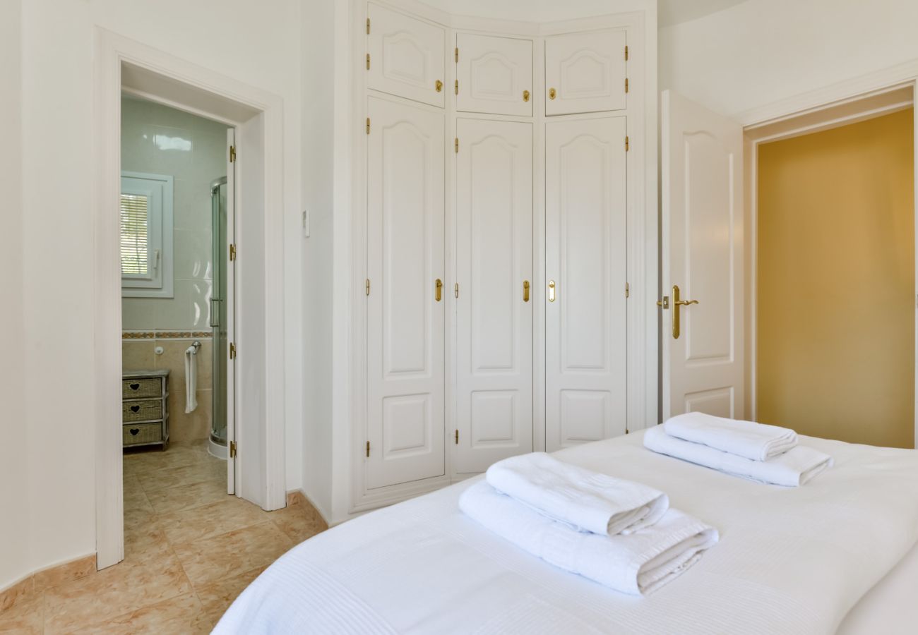 Villa in Moraira - Villa for rent in Moraira, CLEO With heated pool