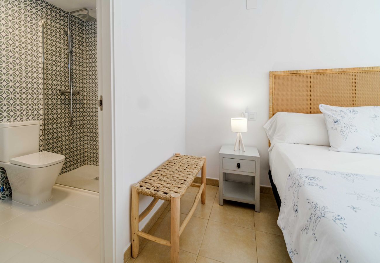 Apartment in Javea - Miramar Apartment Javea Arenal, with Terrace and Shared Pool