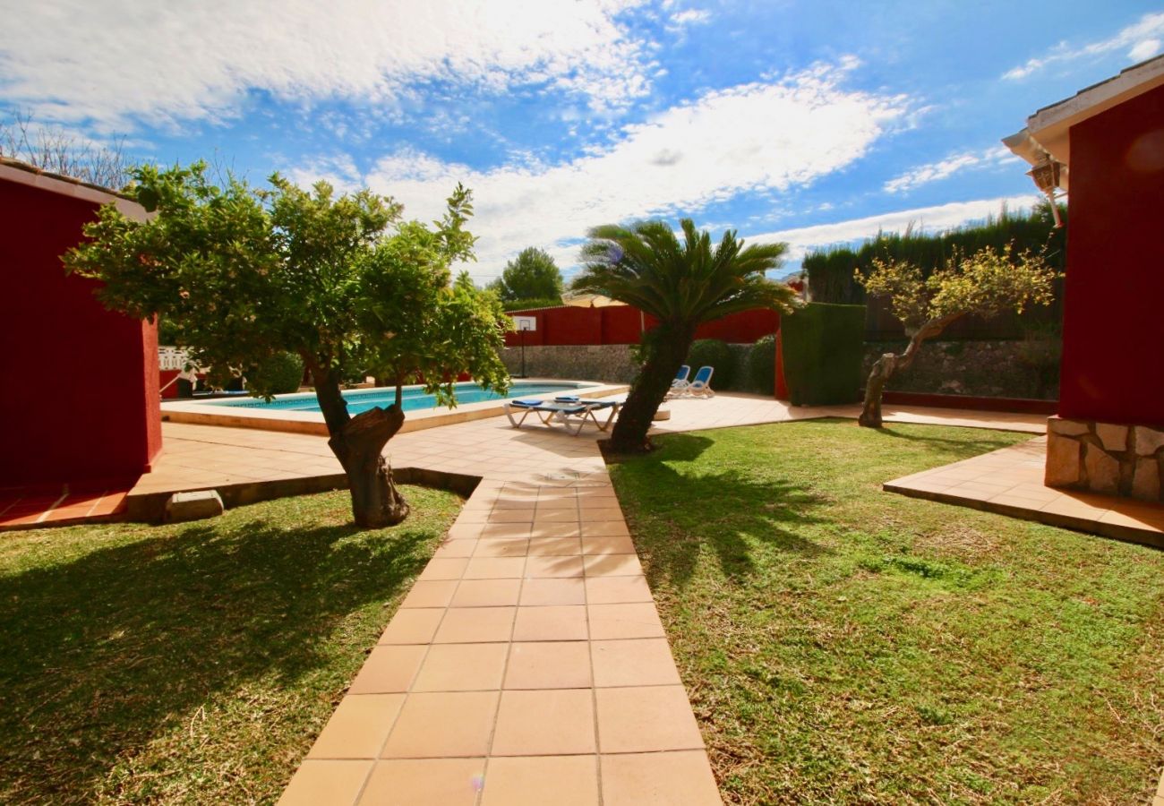 Villa à Denia - Impressionnante Finca La Plana avec wifi, climatisation et piscine.