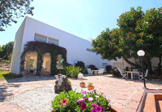 Villa à Pedreguer - Villa moderne avec piscine et jardin Finca La Xara