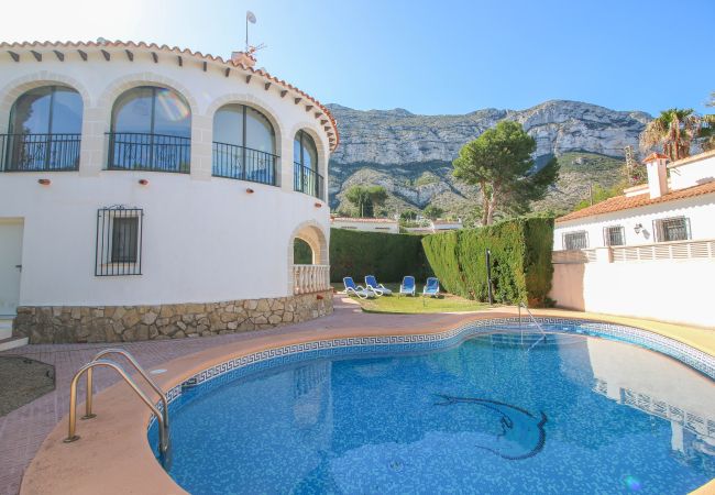 Villa à Denia - Ville avec piscine et jardin Don Quijote AM 4 Pers Denia