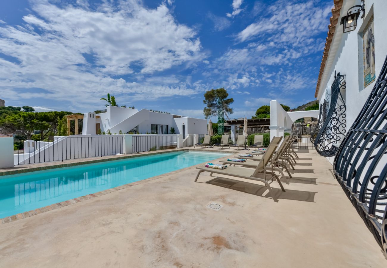 Villa à Moraira - Villa à louer à El Portet de Moraira, SAN VICENTE, 50 mts de l'eau et piscine privée.