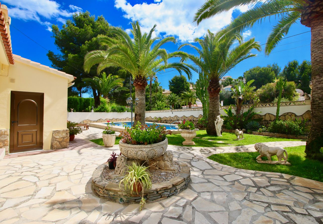 Villa à Denia - Grande villa avec piscine privée et toutes les commodités à Denia Galeretes BL