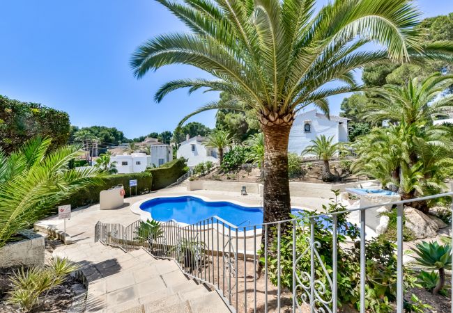 Bungalow à Moraira - SAN JAIME, joli bungalow à Moraira pour 4 adultes et 2 enfants avec piscine commune et wifi gratuit