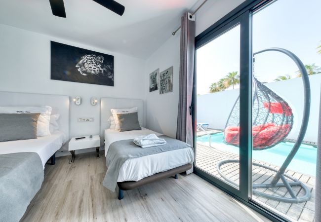 Maison à Puerto del Carmen - Casa Eva - 300m de la plage, piscine privée et wifi rapide