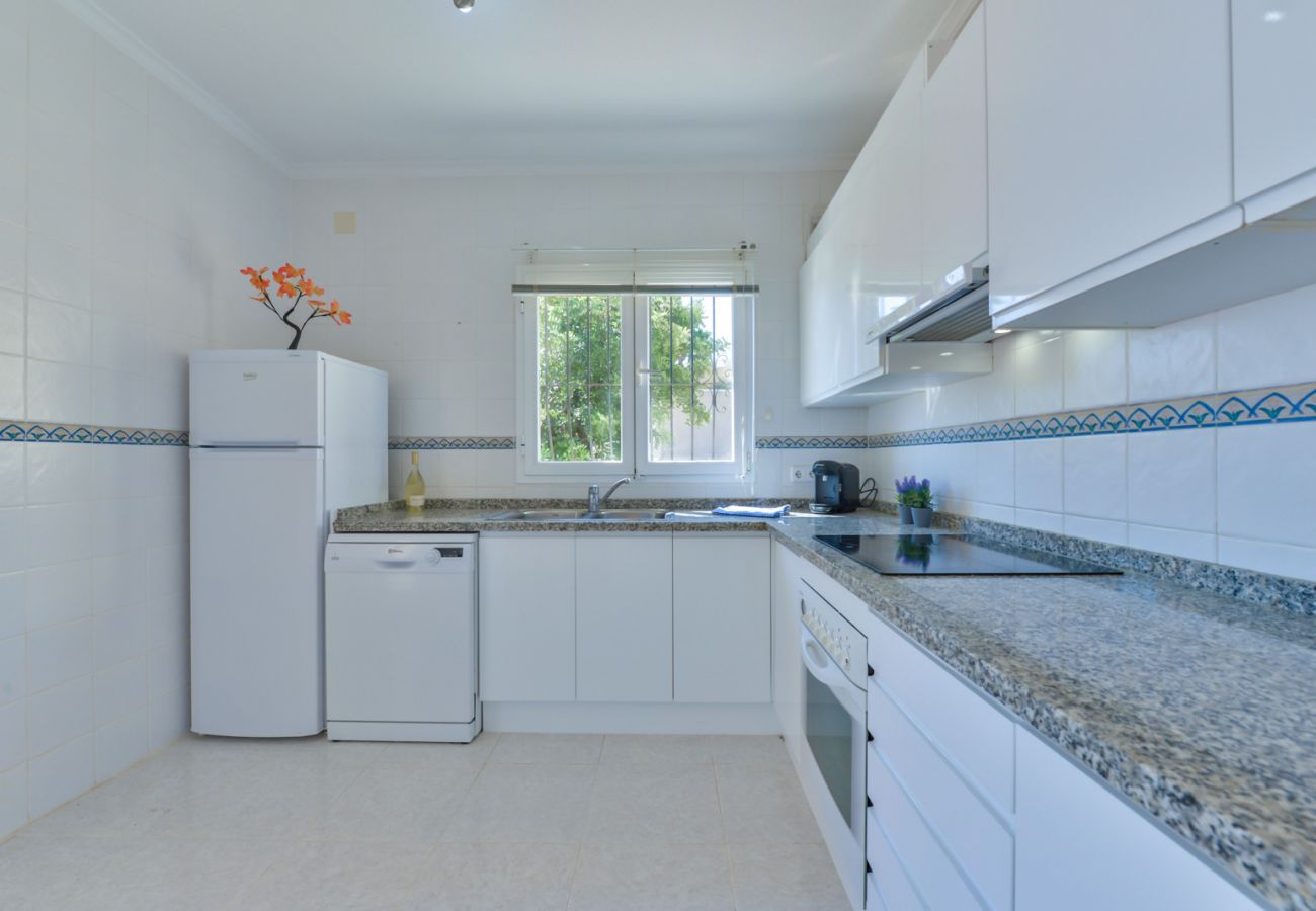 Villa à Benitachell - LOXI, belle villa à Cumbre del Sol pour 6 pax avec piscine privée et vue sur la mer.