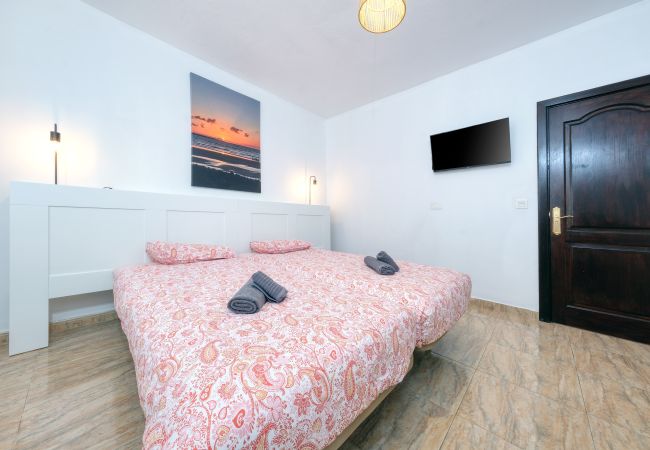  à Tinajo - Casa NoPasaNada: habitación La Gomera con baño privado exterior