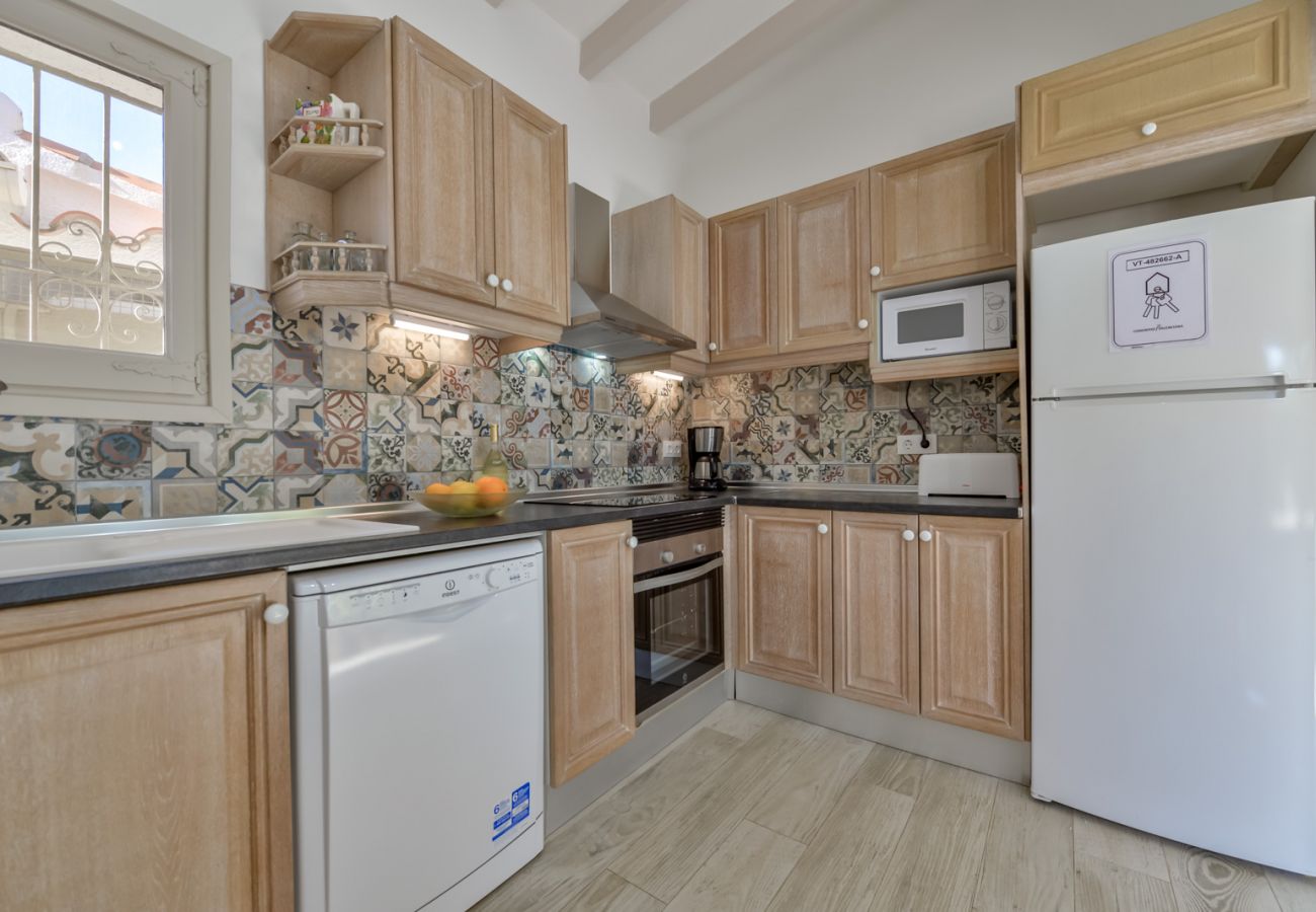 Villa in Moraira -  Villa te huur in Moraira BENIALI, voor 6 pax met privé zwembad.