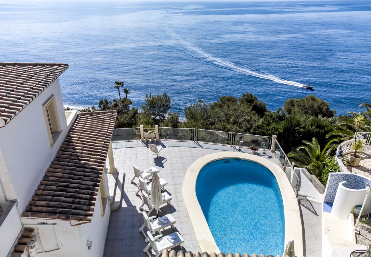 Villa in Benissa - RAPHAEL, Mooie villa voor 6 pax met spectaculair uitzicht op zee in Benissa.free wifi