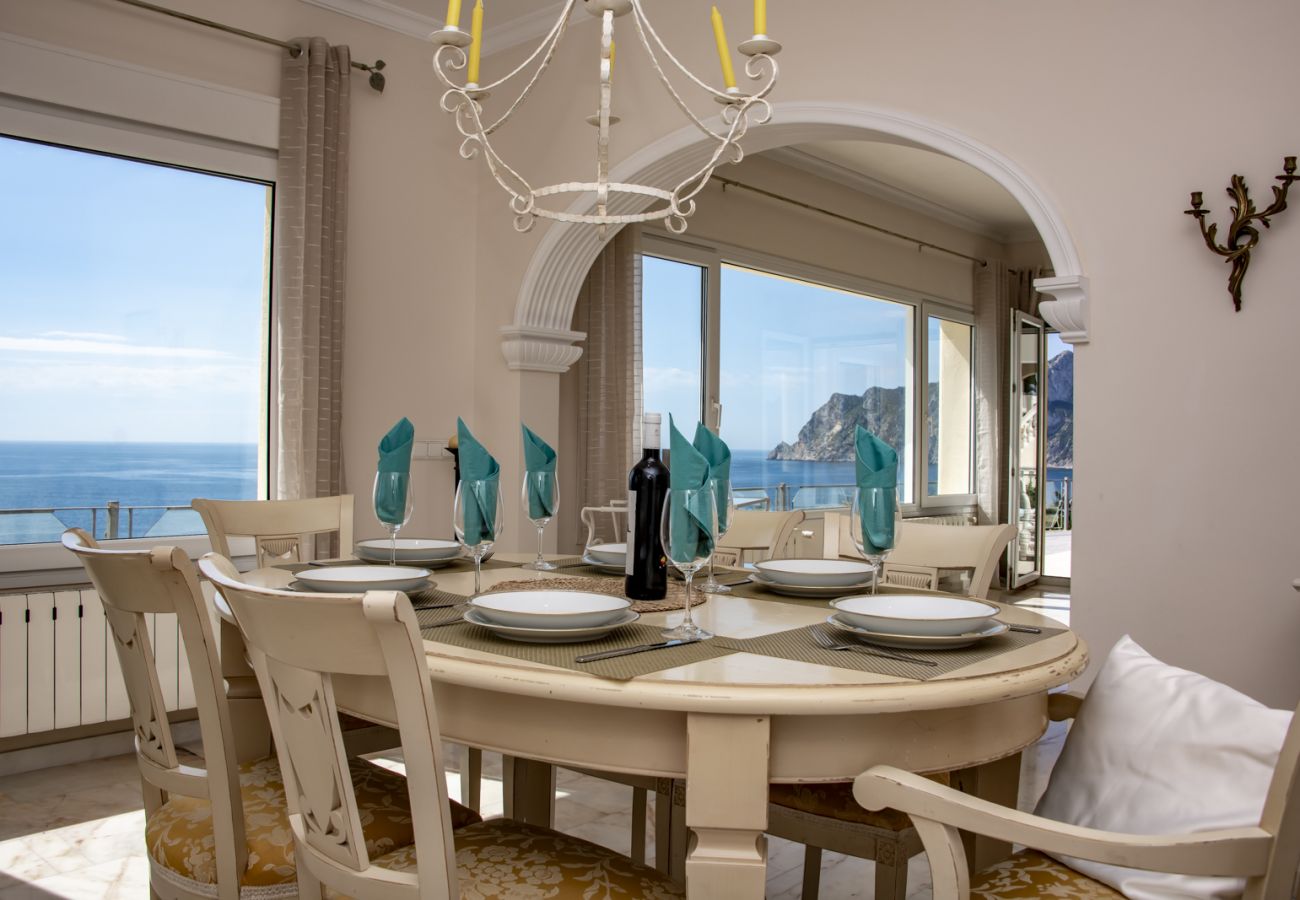 Villa in Benissa - RAPHAEL, Mooie villa voor 6 pax met spectaculair uitzicht op zee in Benissa.free wifi