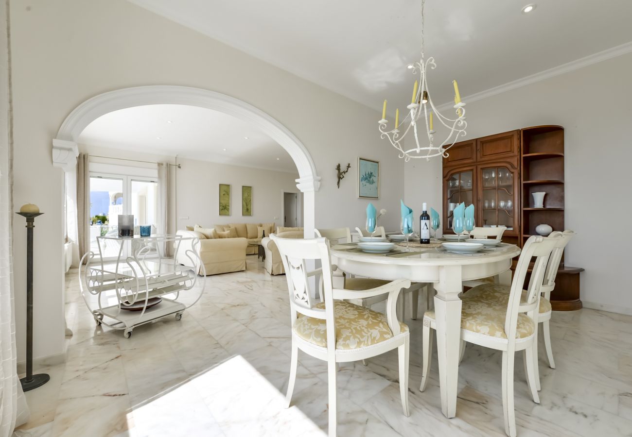 Villa in Benissa - RAPHAEL, Mooie villa voor 6 pax met spectaculair uitzicht op zee in Benissa.free wifi