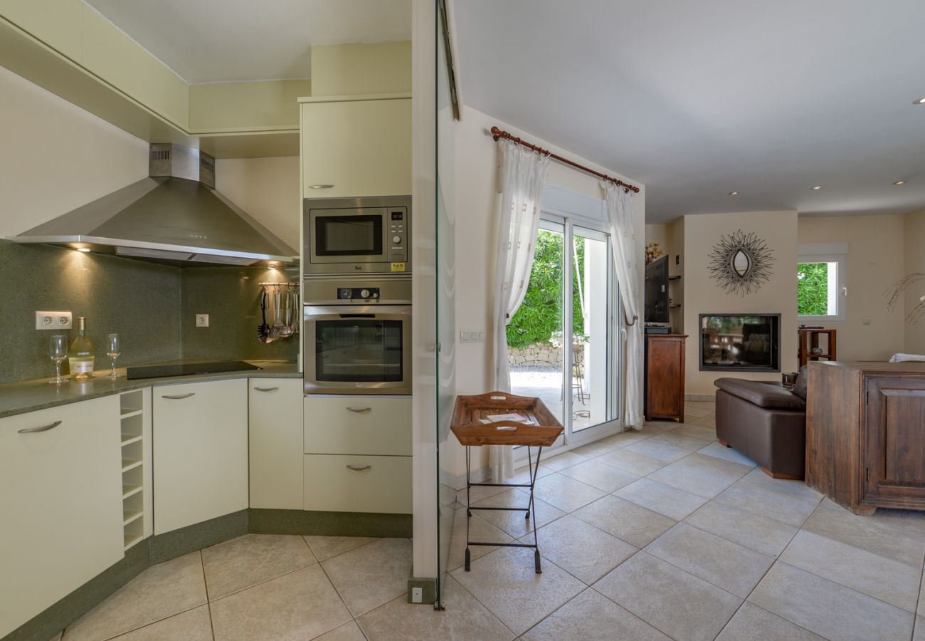 Villa in Benissa - Villa te huur in Benissa ACACIAS, in Cala Pinets met privé zwembad voor 6 pax 