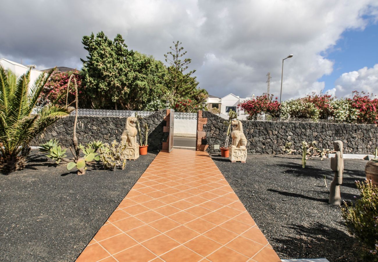 Huis in Macher - Horizon Luxury - Un oasis de paz con piscina, jardines y vistas espectaculares