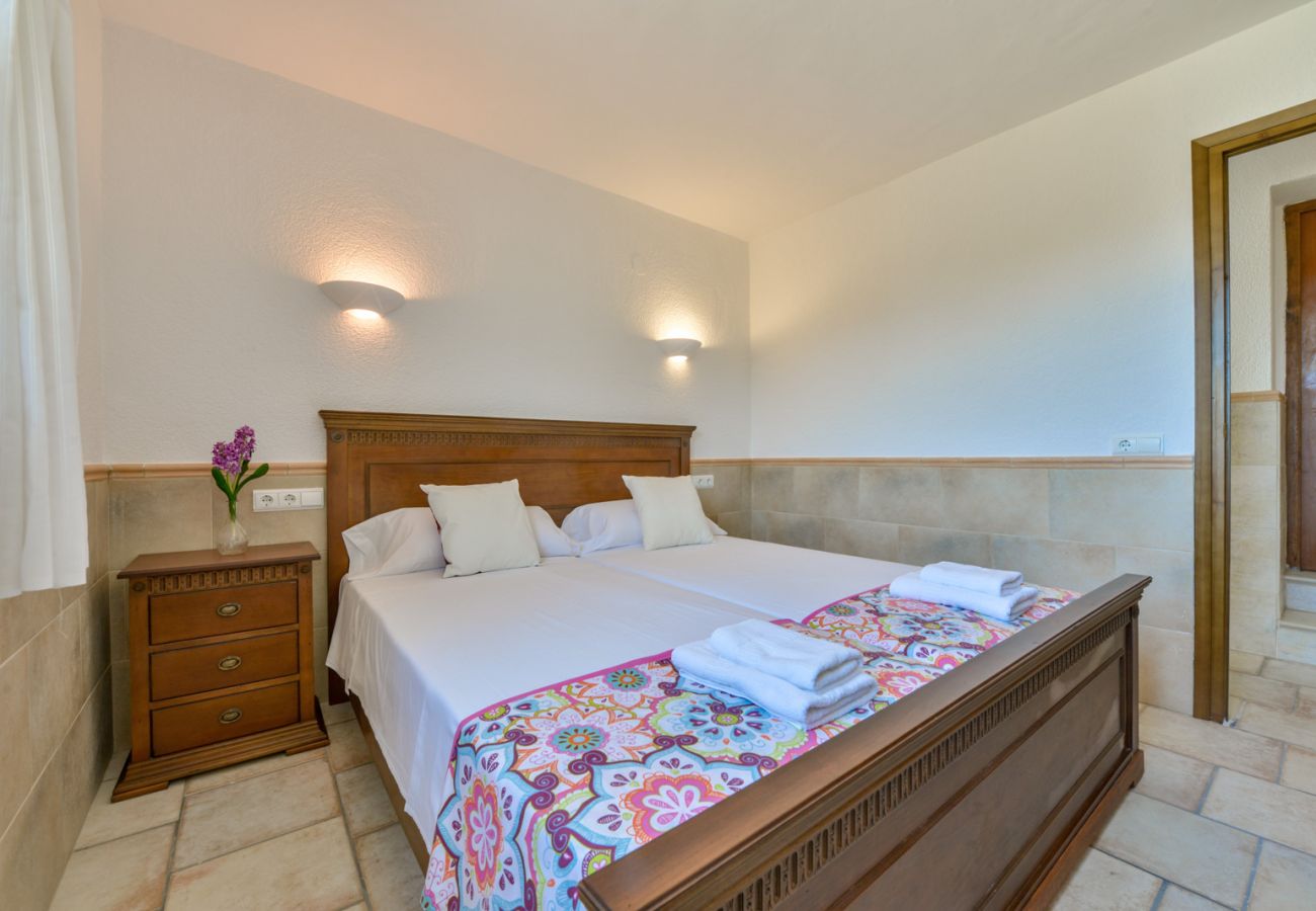 Villa in Benissa - JUNAI, villa voor 4 pax in Benissa met privé zwembad en gratis wifi