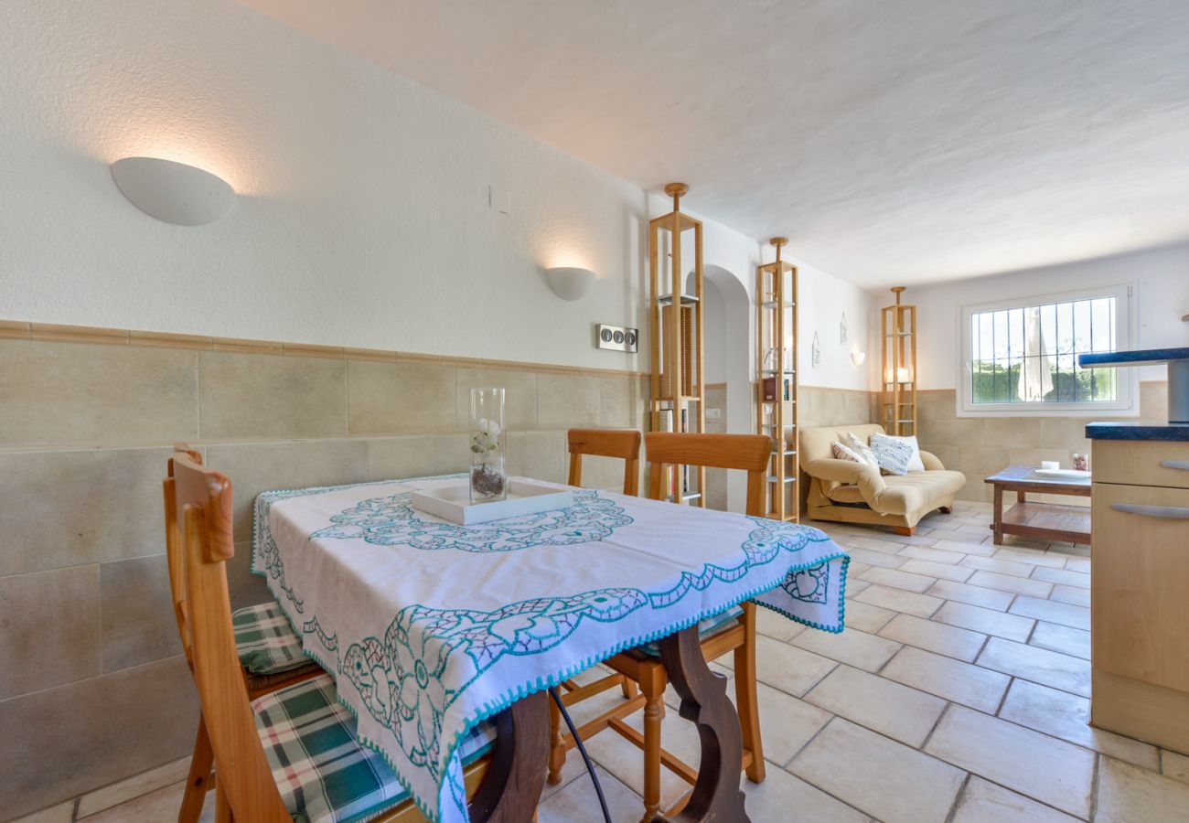 Villa in Benissa - JUNAI, villa voor 4 pax in Benissa met privé zwembad en gratis wifi