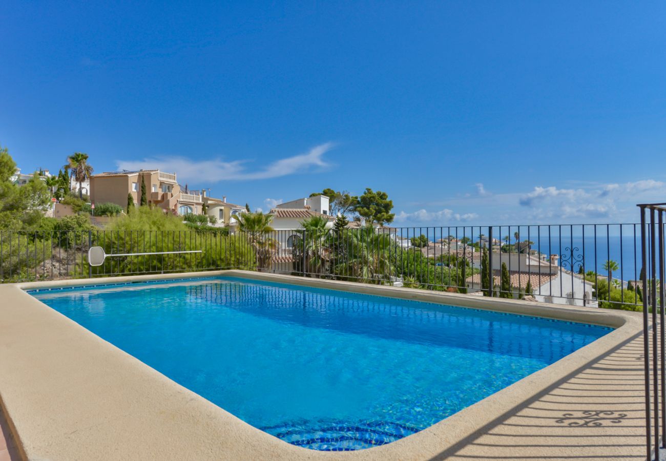 Villa in Benitachell - LOXI, mooie villa in Cumbre del Sol voor 6 personen met privé zwembad en uitzicht op zee.
