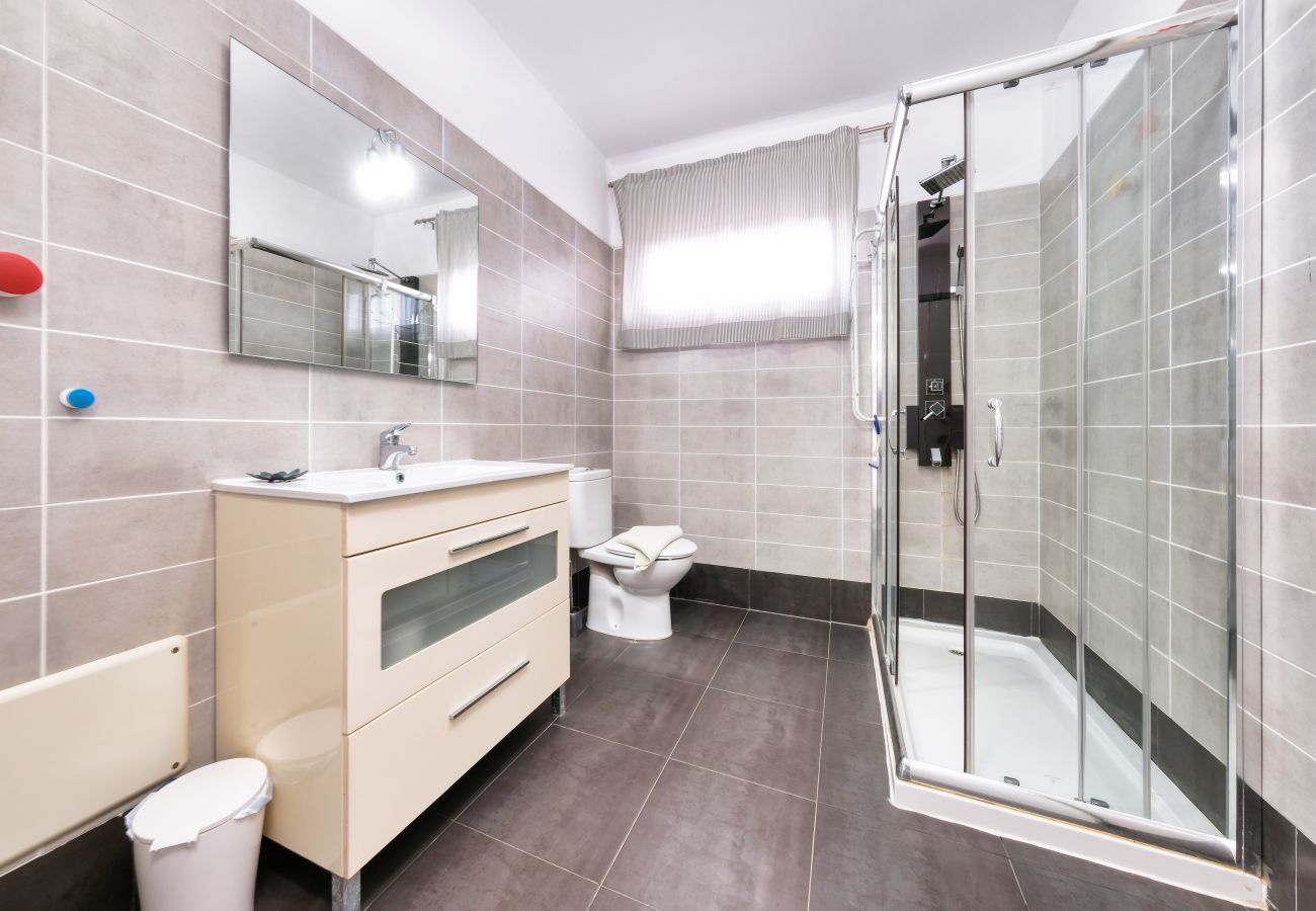 Huis in Charco del Palo - Casa Eden entorno naturista y piscina privada y tranquilidad