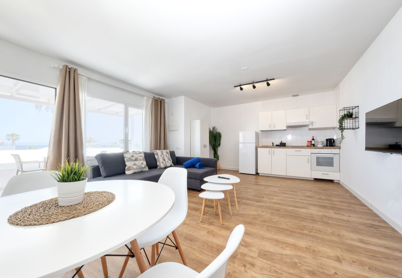Huis in Puerto del Carmen - Isla de Ensueño - WiFi con fibra, terraza, 500 m de la Playa 