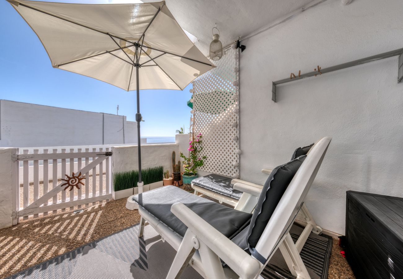 Studio in Puerto del Carmen - Suite Infinity Ocean - espectacular vista al mar