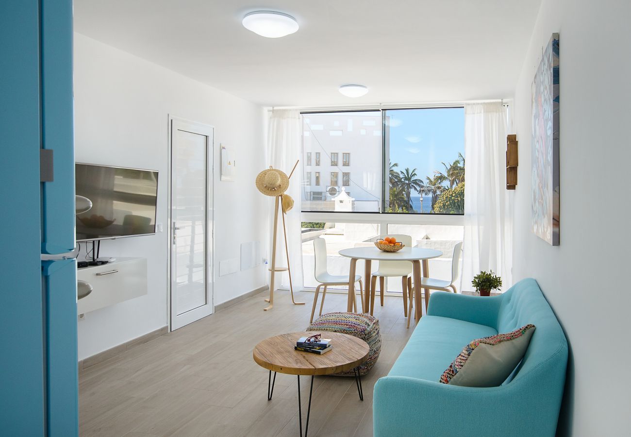 Huis in Puerto del Carmen - Blue Volcano -200 m de la playa-acceso al centro deportivo fariones incluido (piscina, sauna, gym)