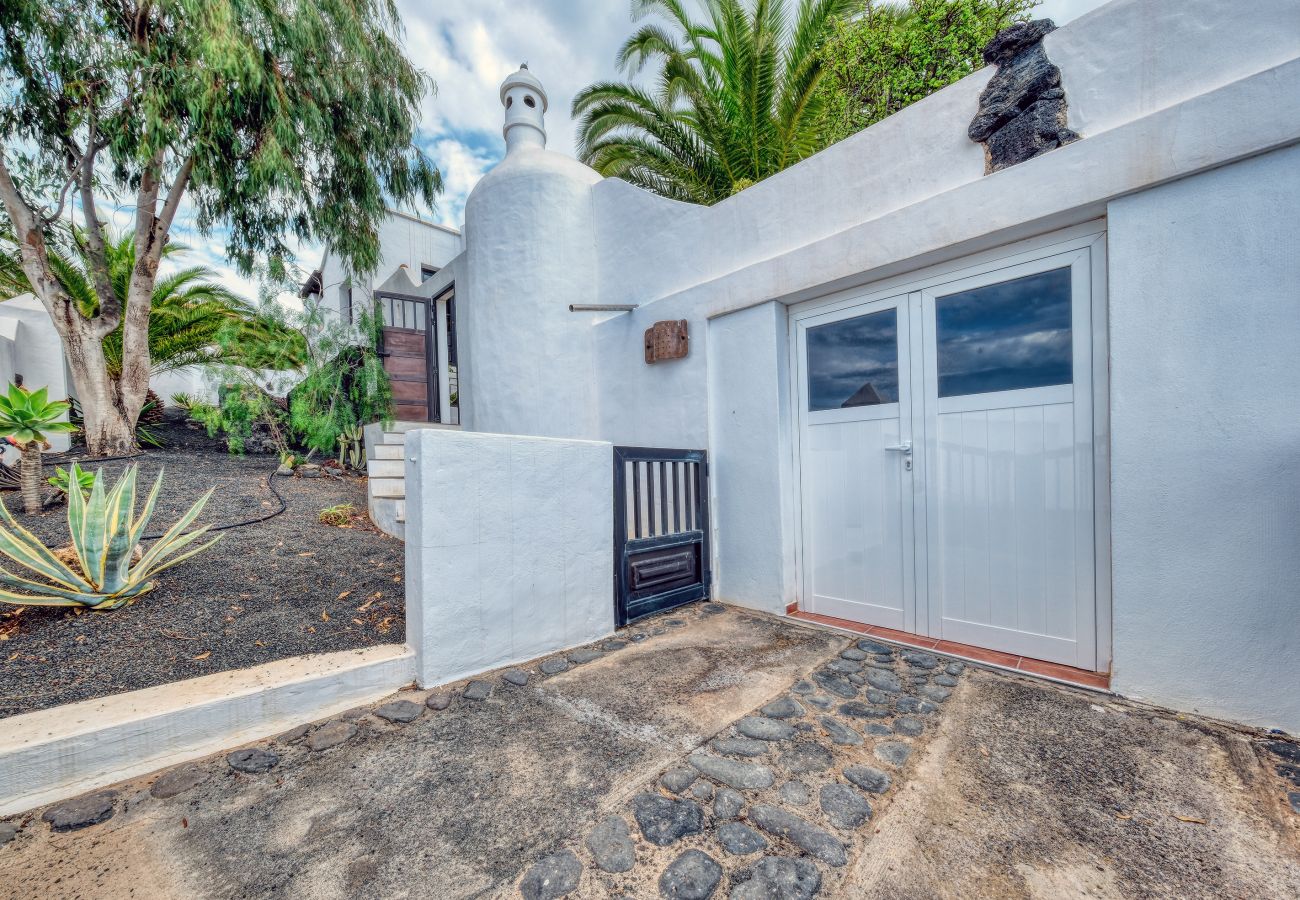 Huis in Nazaret - Casa Felix: Poolside Paradise with Panoramic Views