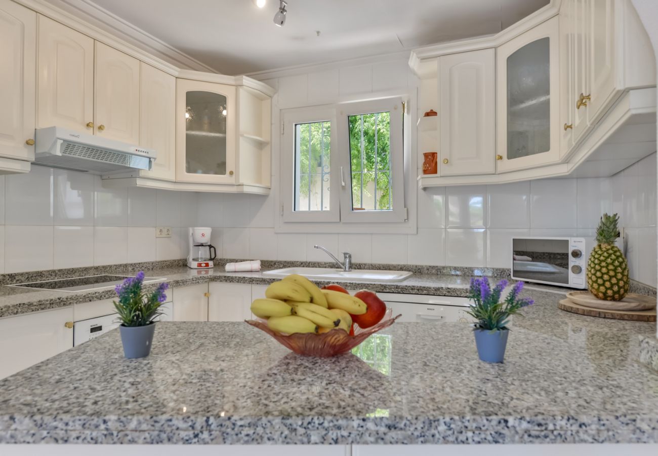 Willa w Moraira - SEBASTIAN,villa para 4 pax en Moraira y piscina privada. wifi gratis