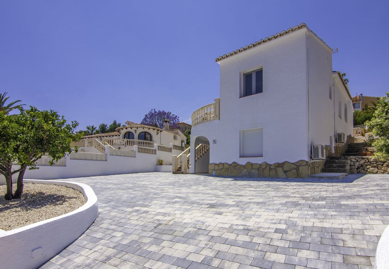 Willa w Benissa - SIMPSON, villa en Benissa para 6 pax con piscina privada. wifi gratuito