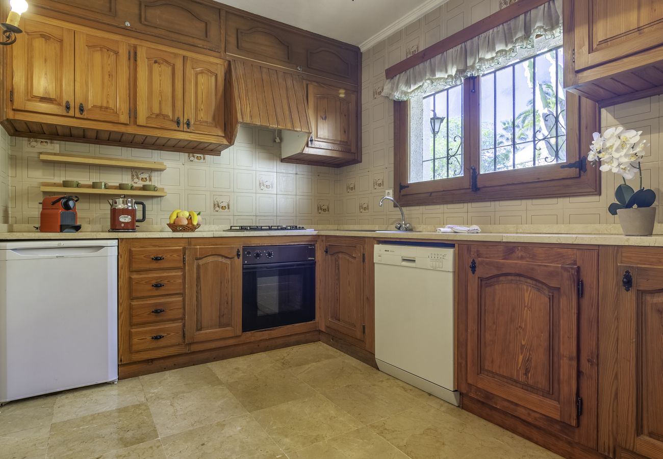 Willa w Benissa - MARINA, Villa con vistas privilegiadas al mar en Benissa, WIFI gratis