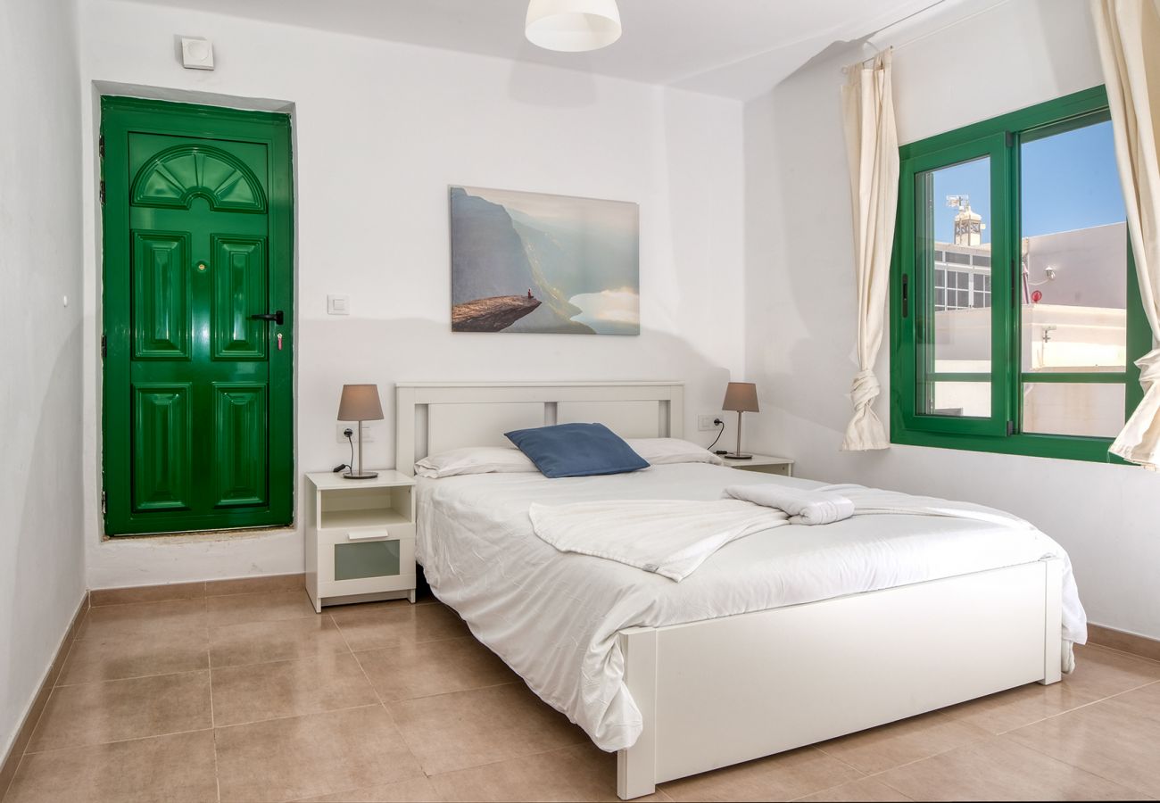 Apartament w Puerto del Carmen - Suite Princesa Teguise Vista al Mar a 500m de la playa