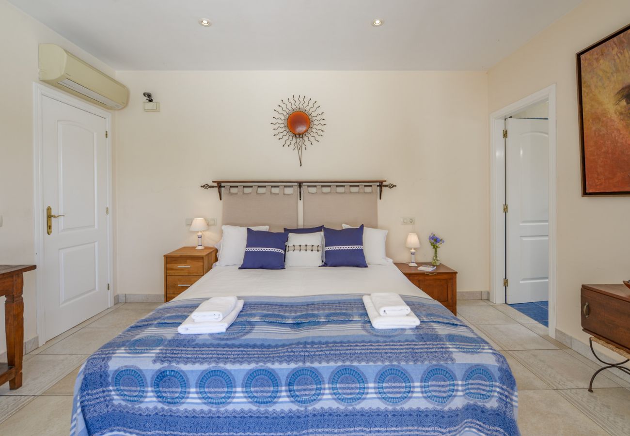 Willa w Benissa - Alquiler de villa en Cala Pinets Benissa ACACIAS,  con piscina privada para 6 pax