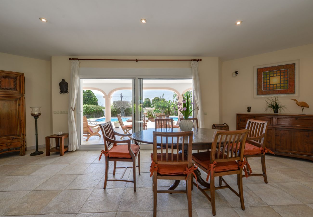 Willa w Benissa - Alquiler de villa en Cala Pinets Benissa ACACIAS,  con piscina privada para 6 pax
