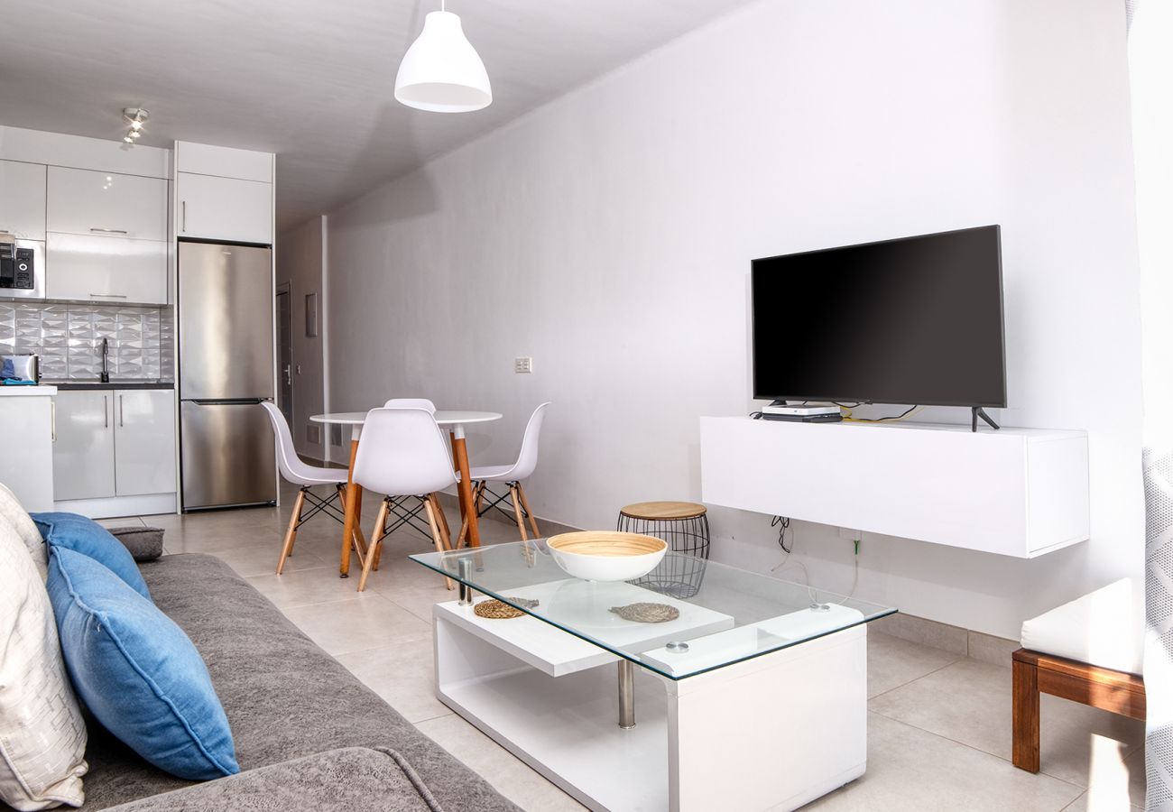 Dom w Costa Teguise - Sunset View -Moderna vivienda vacacional con piscina comunitaria