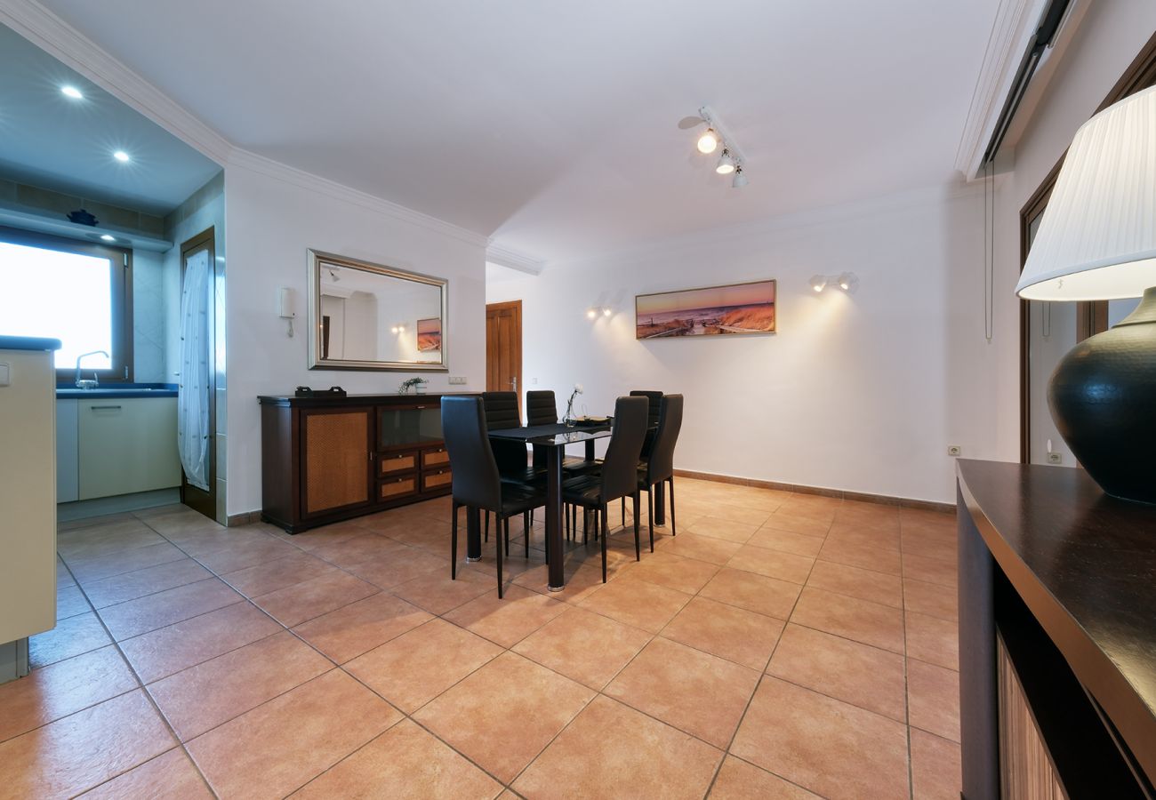 Dom w Costa Teguise - Casa Elin, piscina comunitaria, wifi rápido y tranquilo