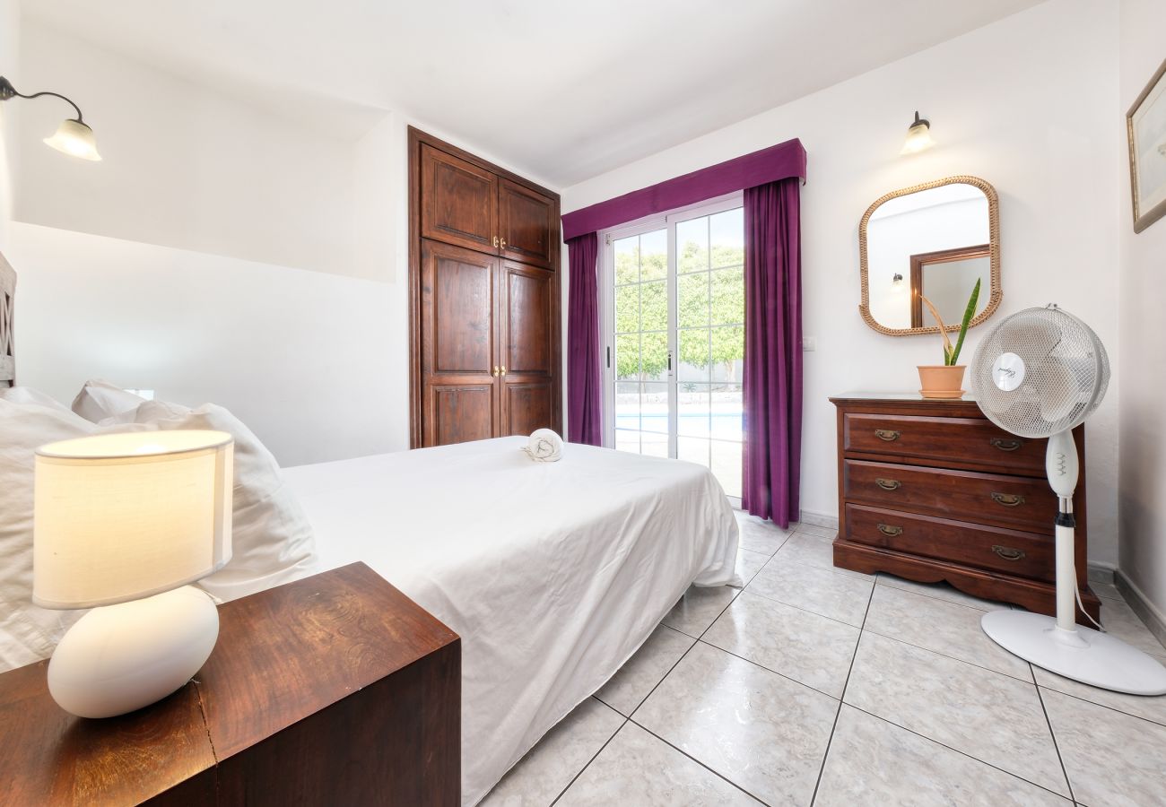 Dom w Tías - Casa vista Paraiso con piscina, vista al oceano, aire acondicionado,