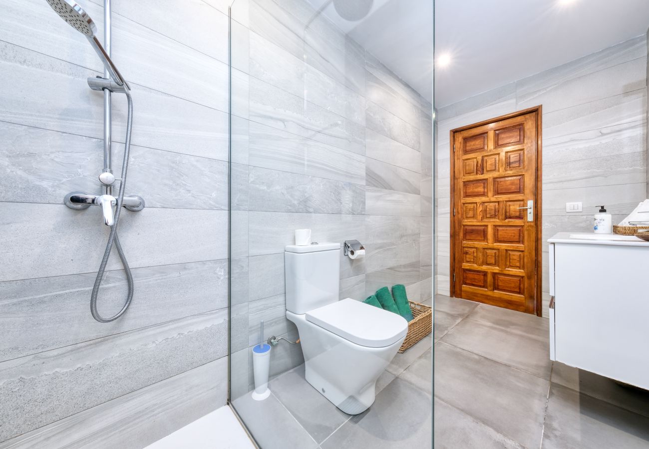 Dom w Yaiza - Casa Diama 1: vista a la Geria y piscina compartida 